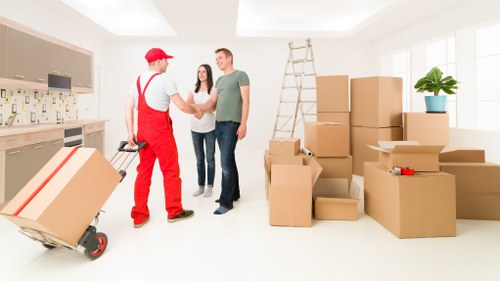 Local moving team handling access challenges in Wandsworth